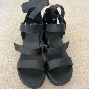Black Sorel Sandals Size 10.5
